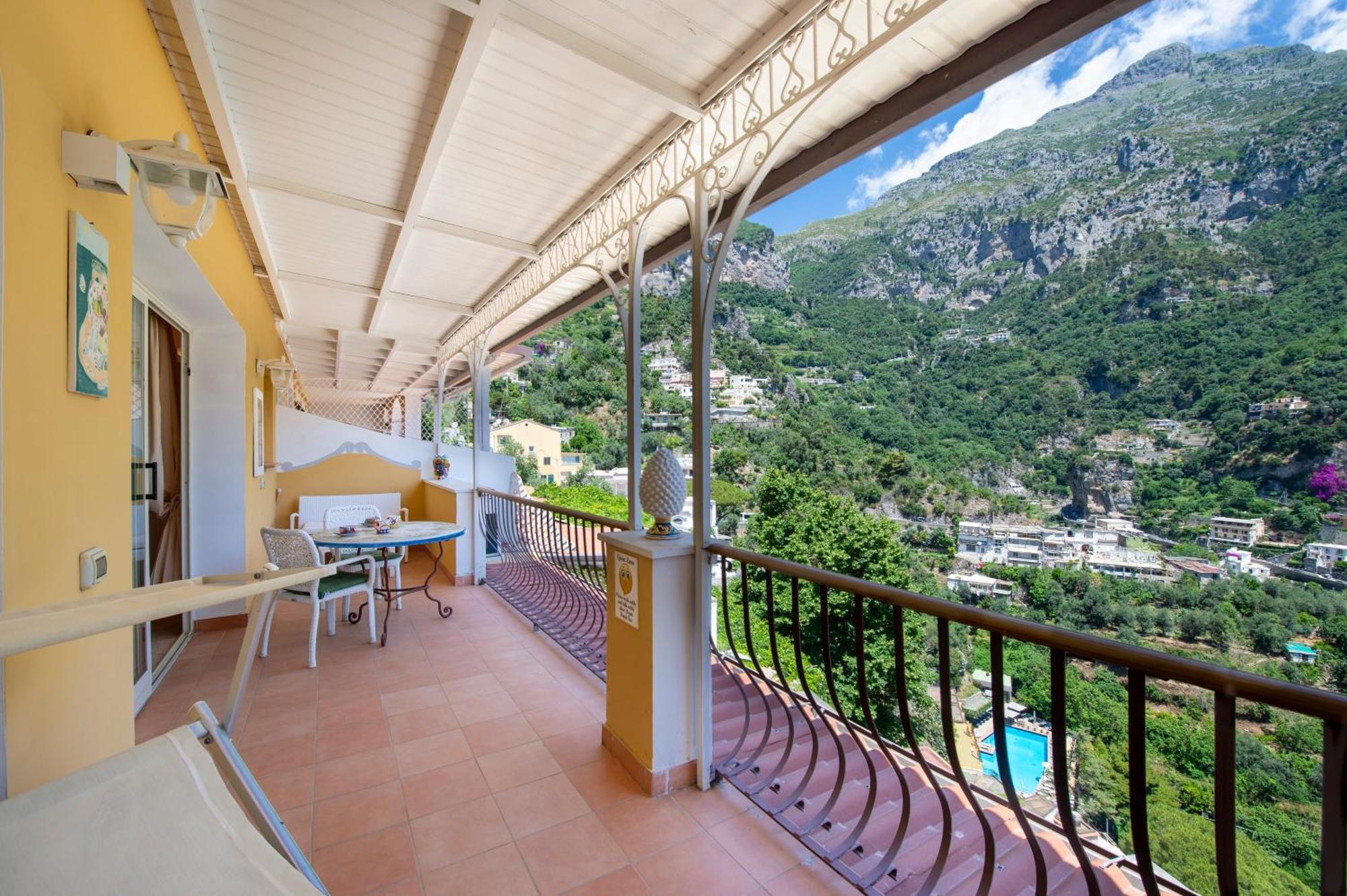 Apartamento Casa Le Terrazze Positano Exterior foto