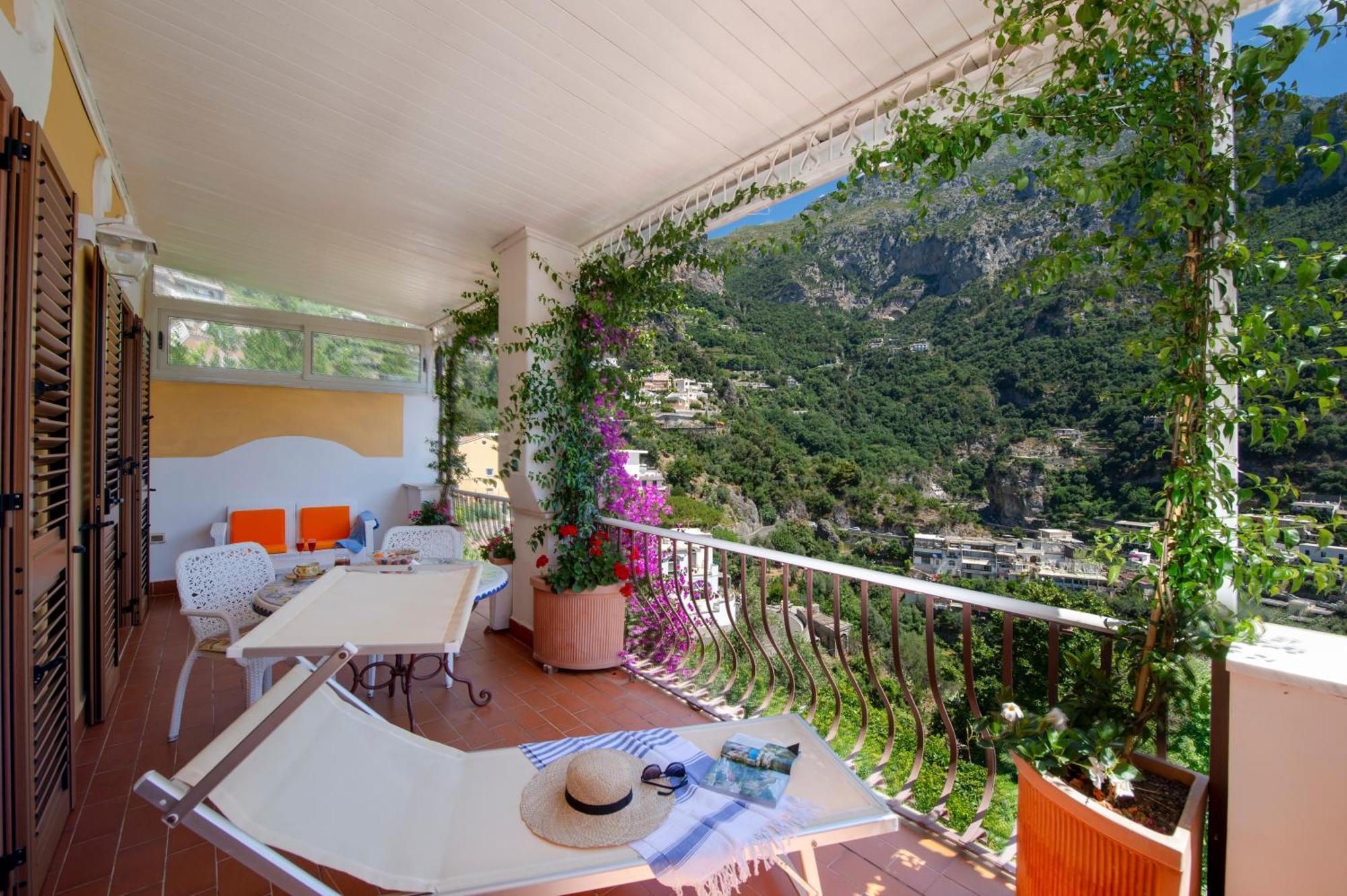 Apartamento Casa Le Terrazze Positano Exterior foto